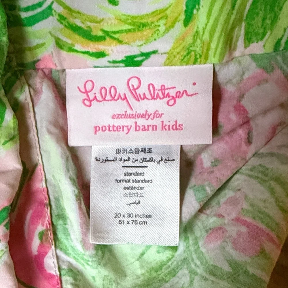 Lilly Pulitzer Pink and Green Palm Print Organic Bedding Sheet - Picture 3 of 4